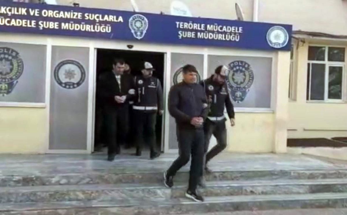 Şanlıurfa\'da tefecilik operasyonunda 5 tutuklama