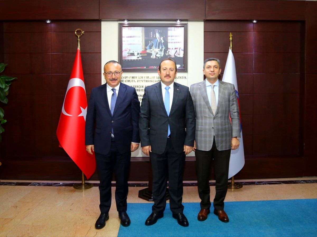 Siirt ve Batman valilerinden Şırnak Valisi Pehlivan\'a ziyaret