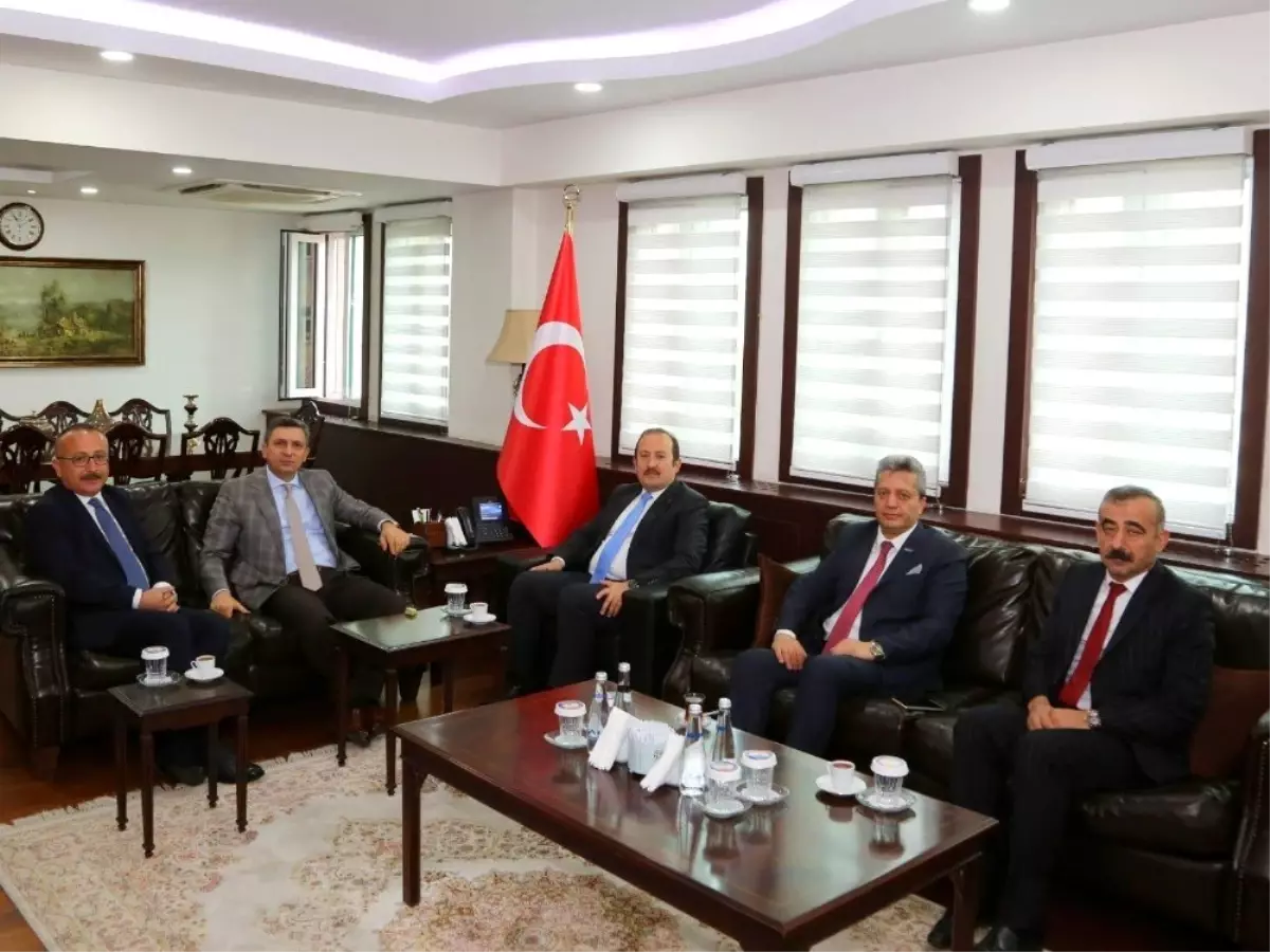 Vali Atik\'ten Şırnak Valisi Pehlivan\'a nezaket ziyareti