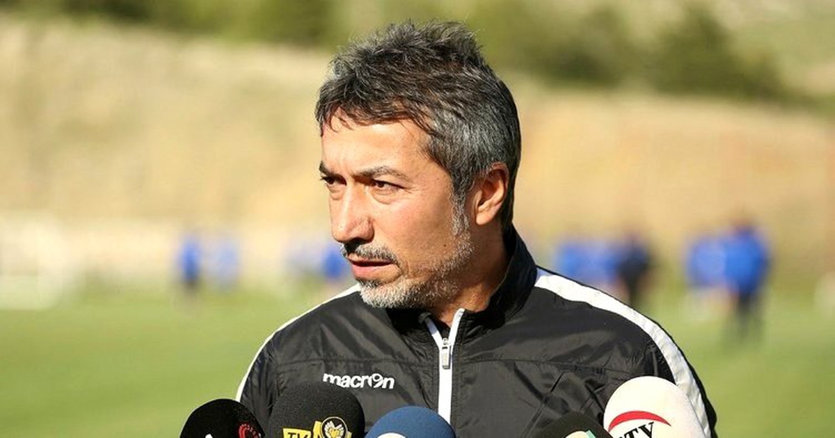 Yeni Malatyaspor Sportif Direktörü Ravcı: "Başarılı kadro mühendisliğimiz ile ligin dikkat çeken...