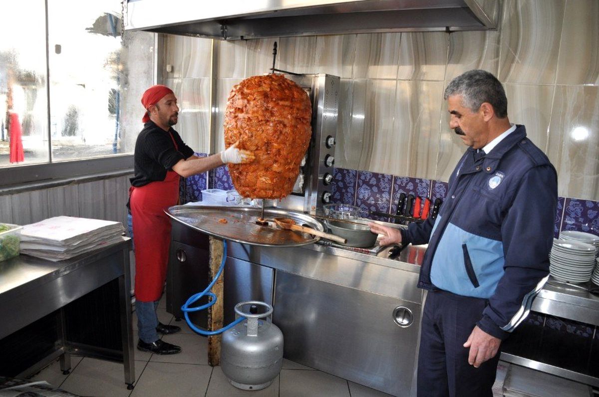 Yüksekova\'da gıda denetimi