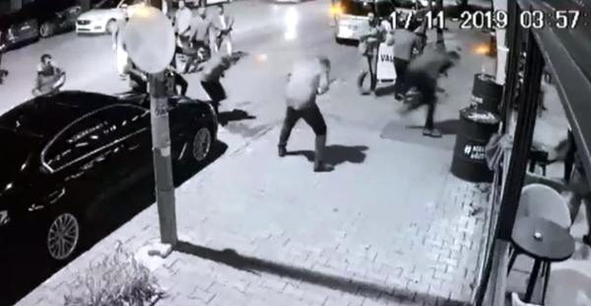 4 kişinin yaralandığı silahlı çatışma kamerada
