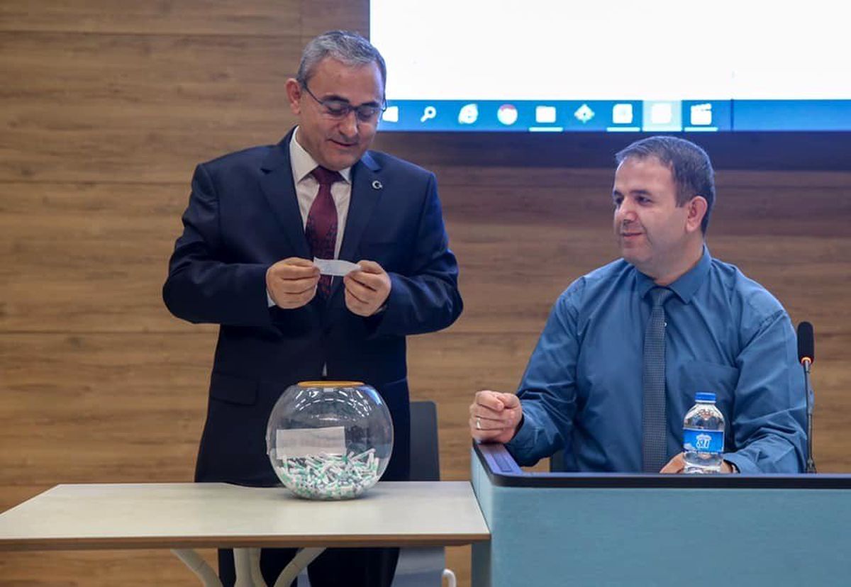 Başkan Alim Işık: "Yeni binalarınızda sağlık ve huzur içerisinde oturun"