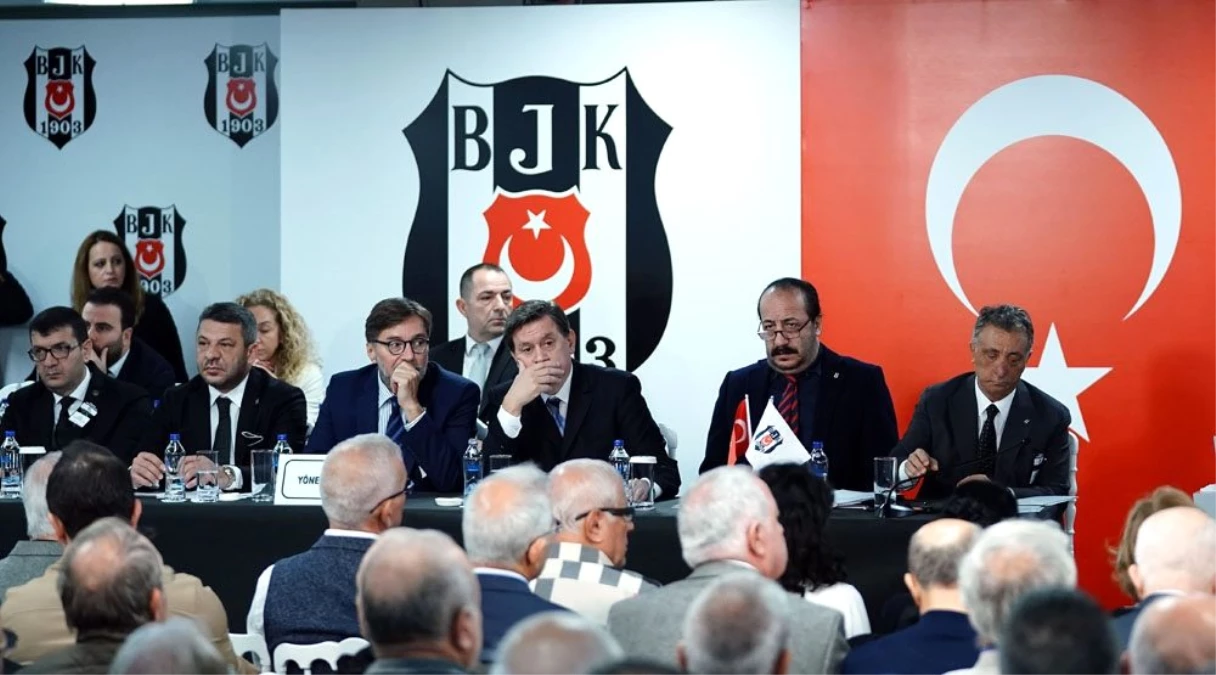 Beşiktaş\'ta Divan Kurulu Toplantısı başladı