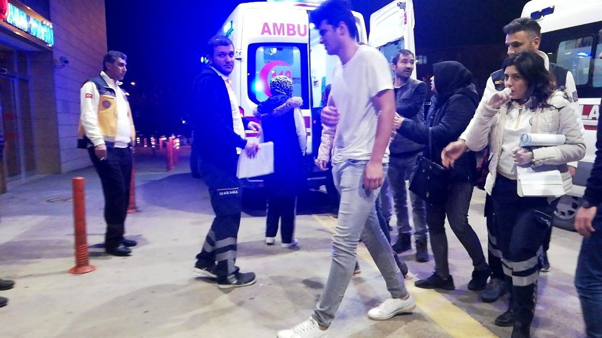 Bursa\'da doğum günü eğlencesi hastanede bitti