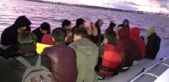 Çeşme açıklarında 111 kaçak göçmen yakalandı