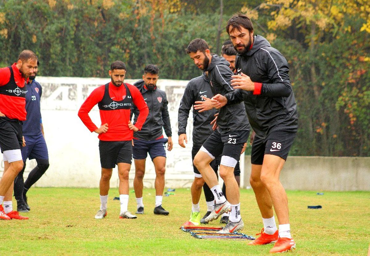 Hatayspor, Balıkesir maçının Hatay\'daki hazırlıklarını tamamladı