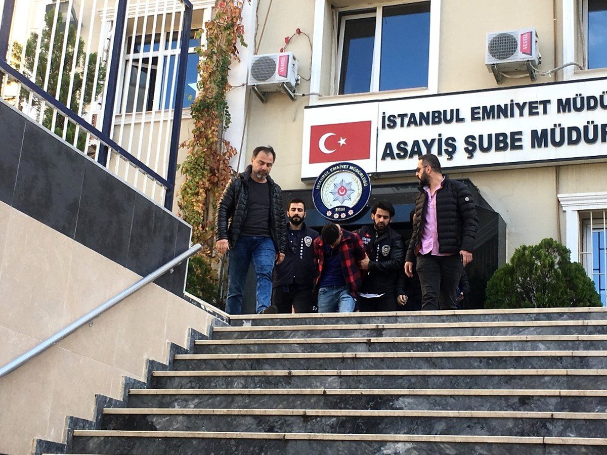 İranlı eski istihbarat ajanının katil zanlıları adliyeye sevk edildi