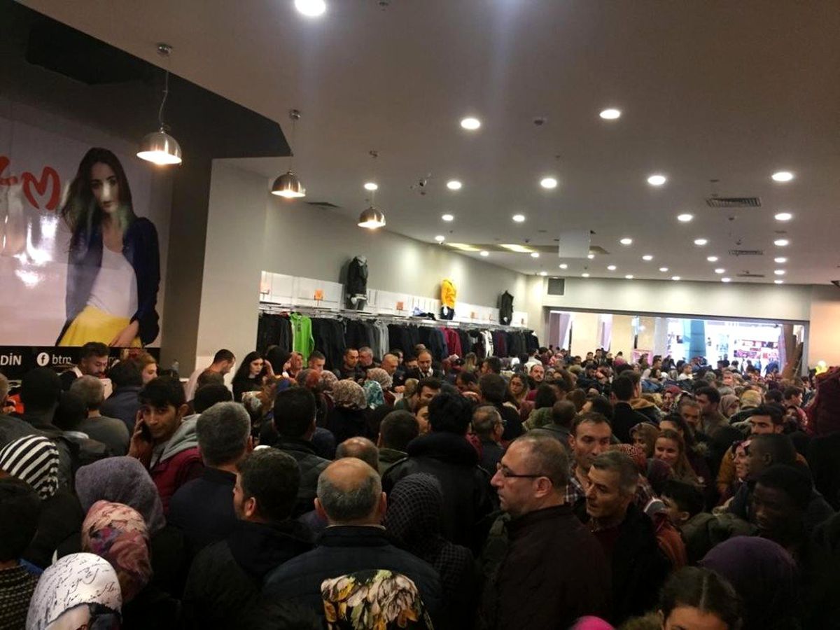 Kayseri\'de \'Muhteşem Cuma\' izdihama sebep oldu
