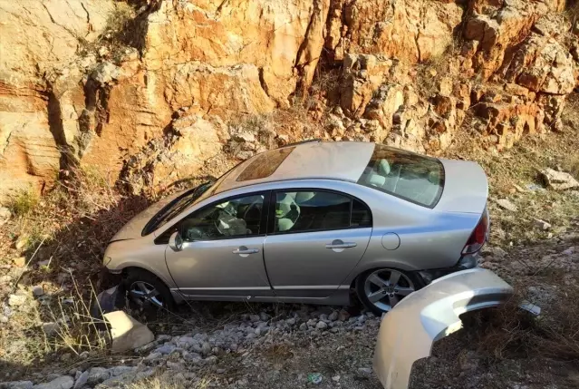 Konya'da trafik kazası: 2 yaralı - Son Dakika