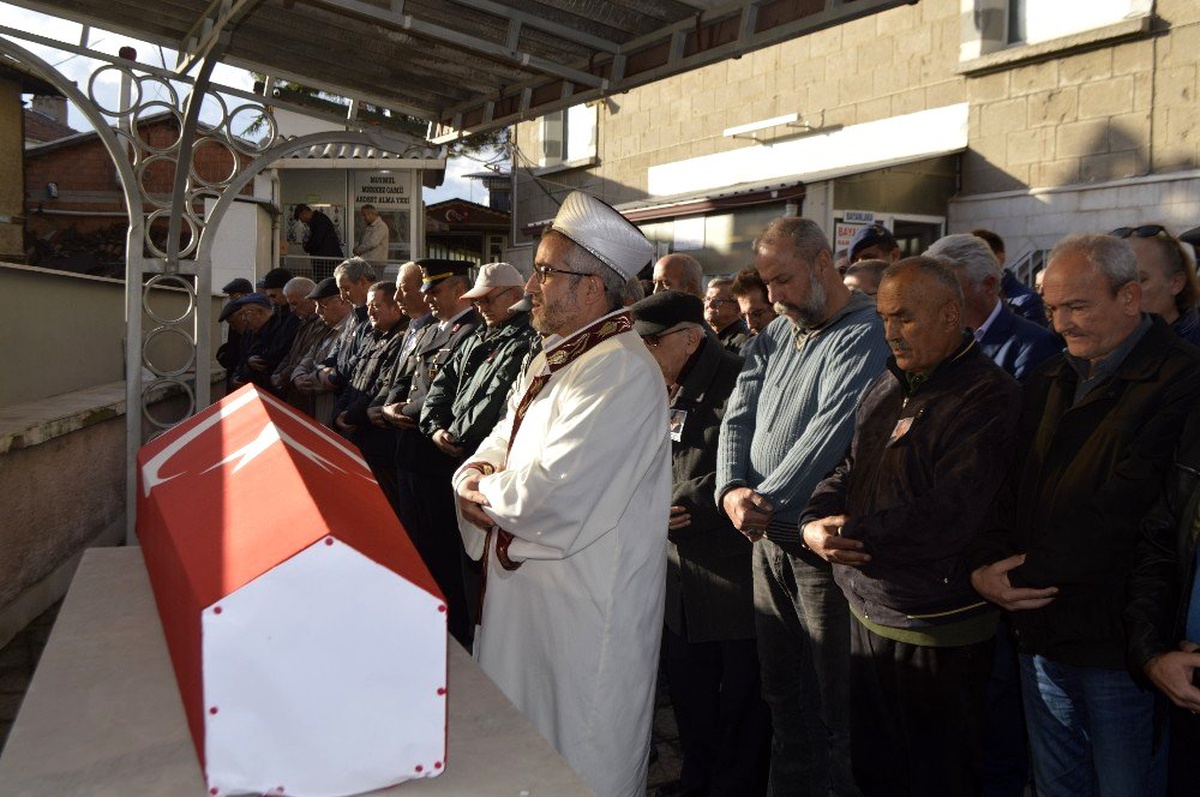 Kore Gazisi İsmail Alparslan, 96 yaşında hayatını kaybetti