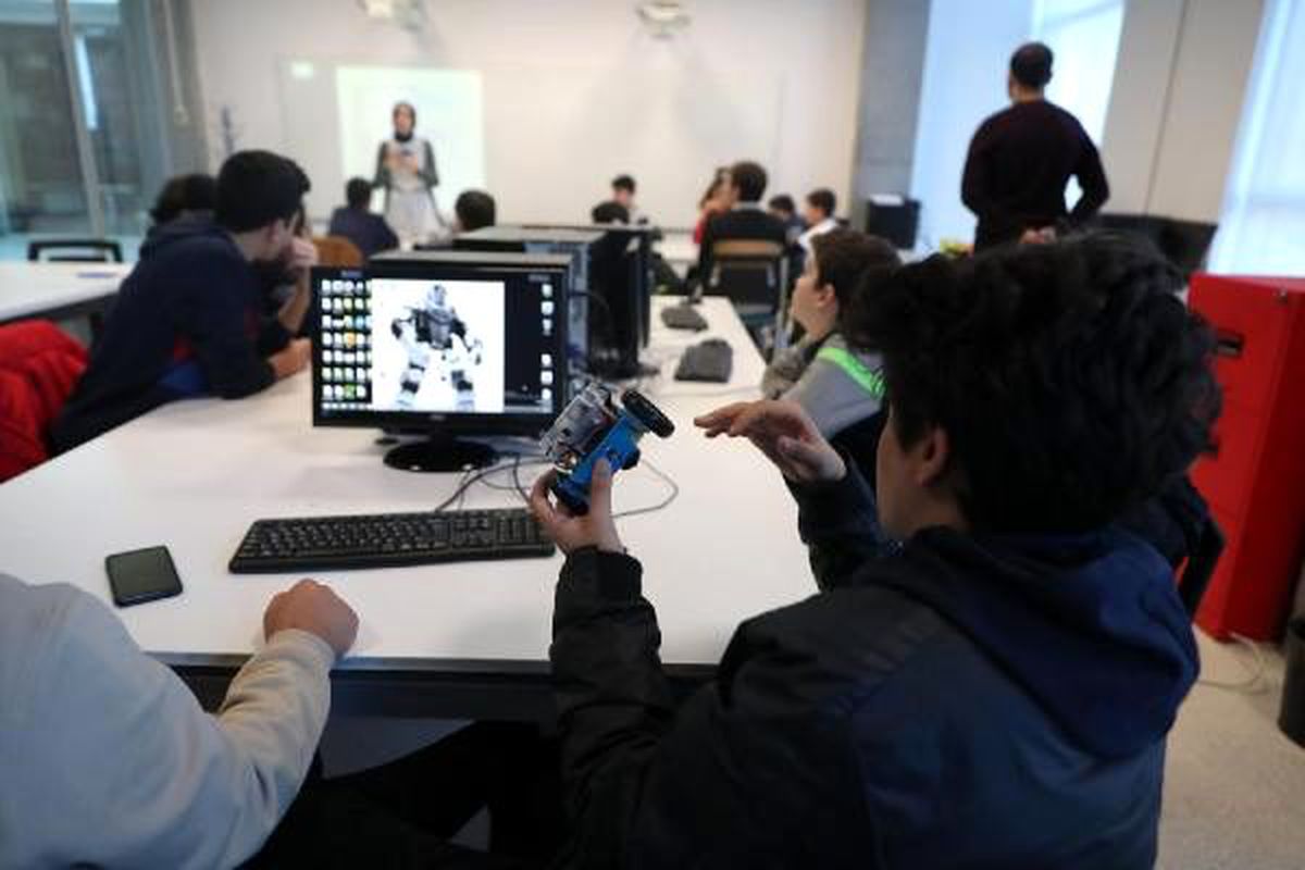 Küçük mucitler hayallerindeki robotları üretmeye başladı