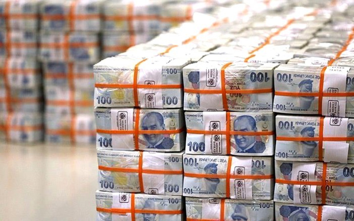 Milyonerlerin toplam mevduatı 180 milyar lira arttı