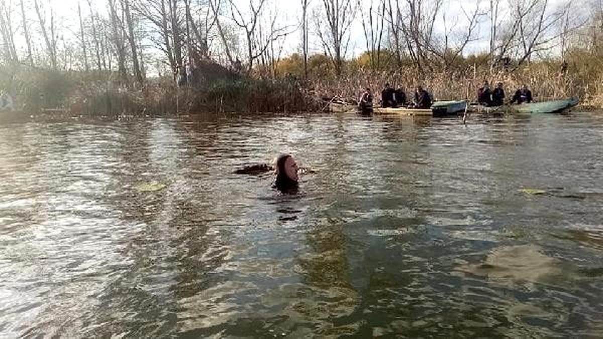 Sakarya\'da sandalları alabora olan 2 genç kayboldu (2)