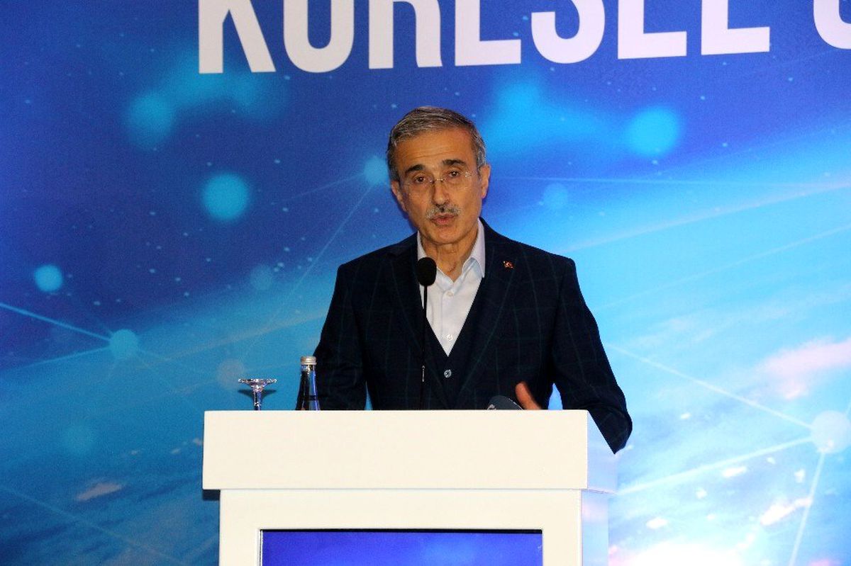 Savunma Sanayii Başkanı Demir: "2019\'da en çok uçak ve helikopter parçası ihracatı yapıldı"