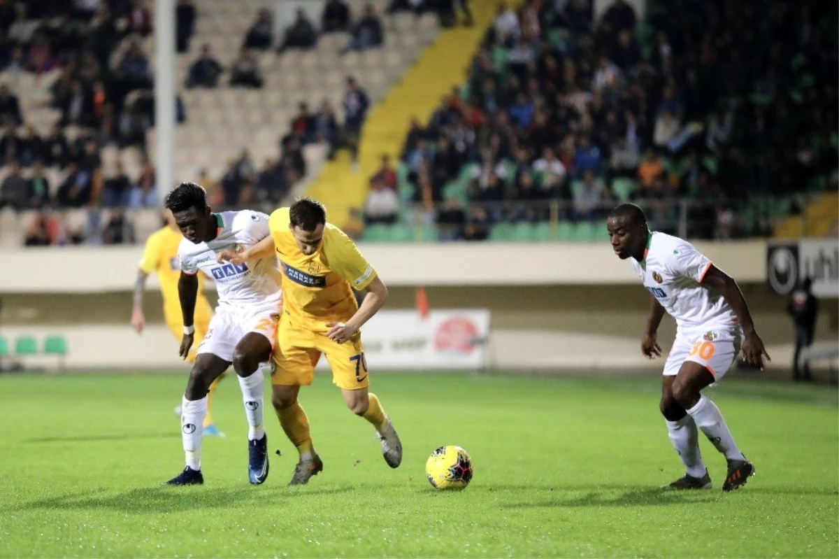 Süper Lig: A. Alanyaspor: 5 - MKE Ankaragücü: 0 (Maç sonucu)