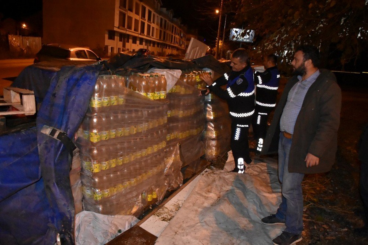 Tarihi geçmiş içecekleri içen çocuklar hastanelik oldu