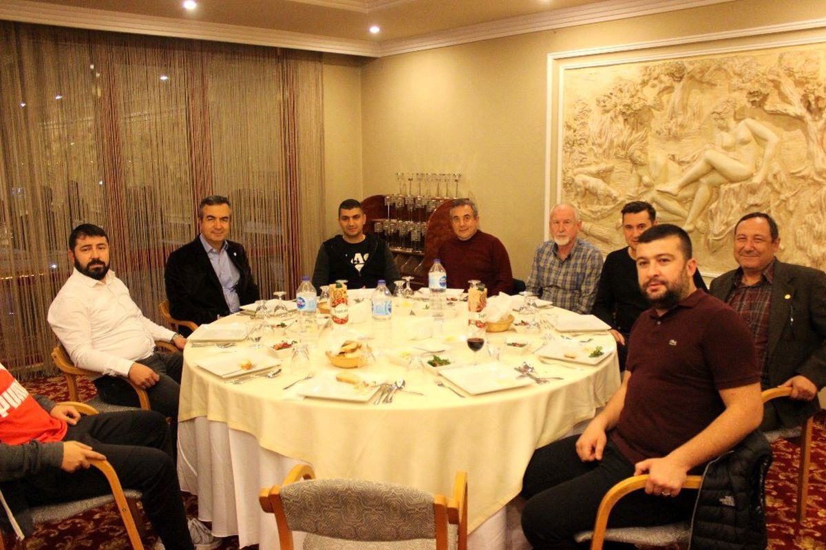 Bandırmaspor\'a moral yemeği