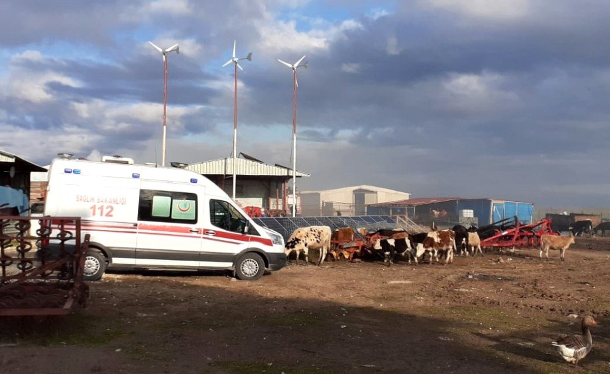 Çiftlikte çıkan yangın büyümeden kontrol altına alındı