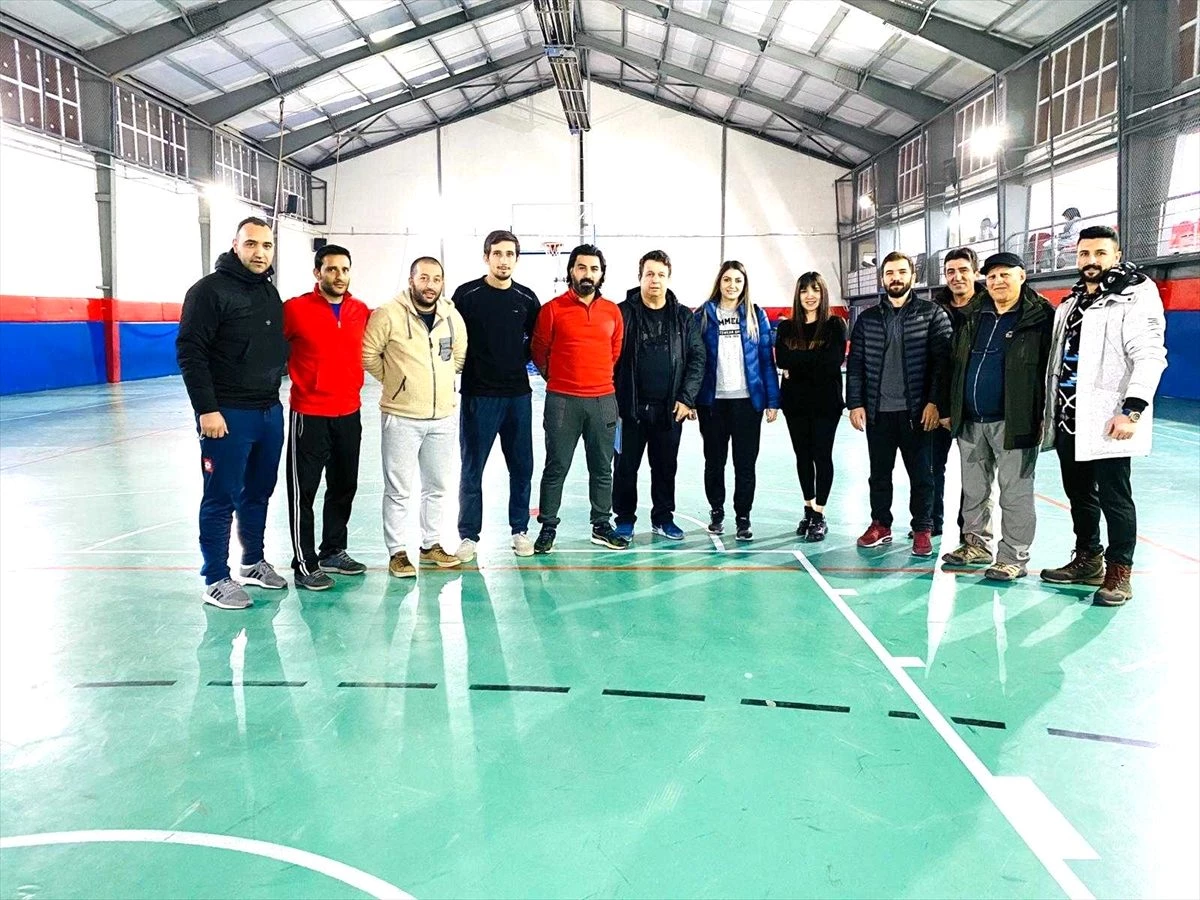 Erzurum\'da yurtta kalan öğrencilere sporcu yetenek taraması