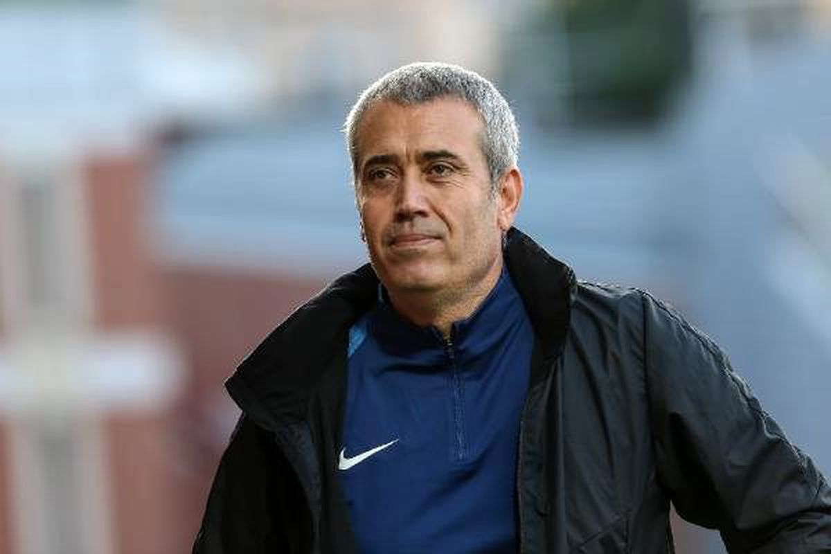 Kasımpaşa\'da Kemal Özdeş ile yollar ayrıldı
