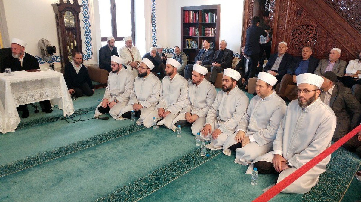 Küçükçekmece\'de 12 hafız için icazet töreni düzenlendi