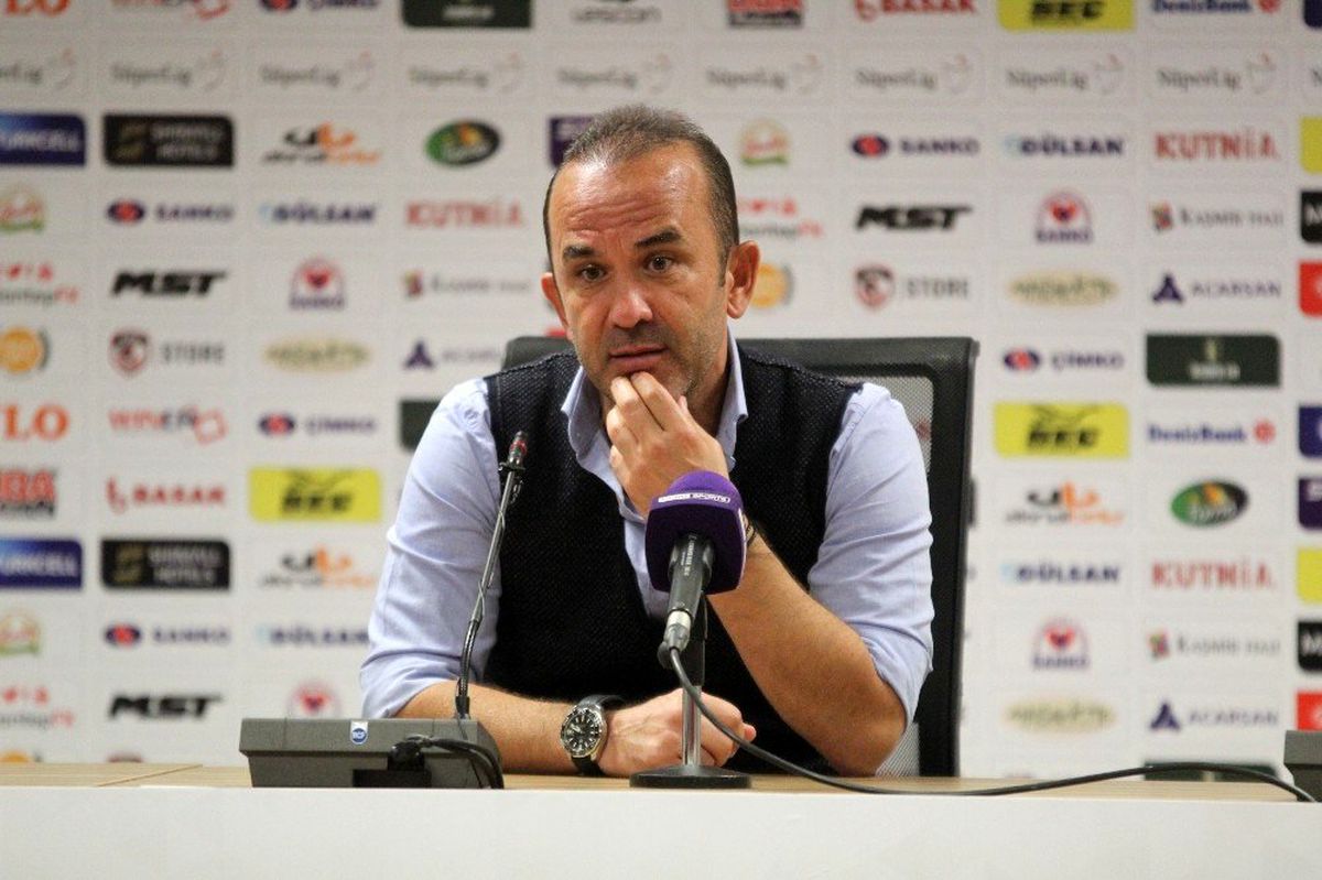 Mehmet Özdilek: "Direkt rakibimizi evinde yenmek önemli bir başarı"