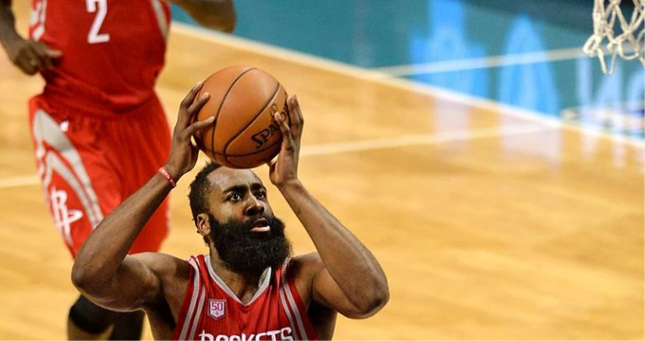 NBA\'de Rockets, James Harden\'ın 3 çeyrekte 60 sayı attığı maçta Hawks\'ı yendi