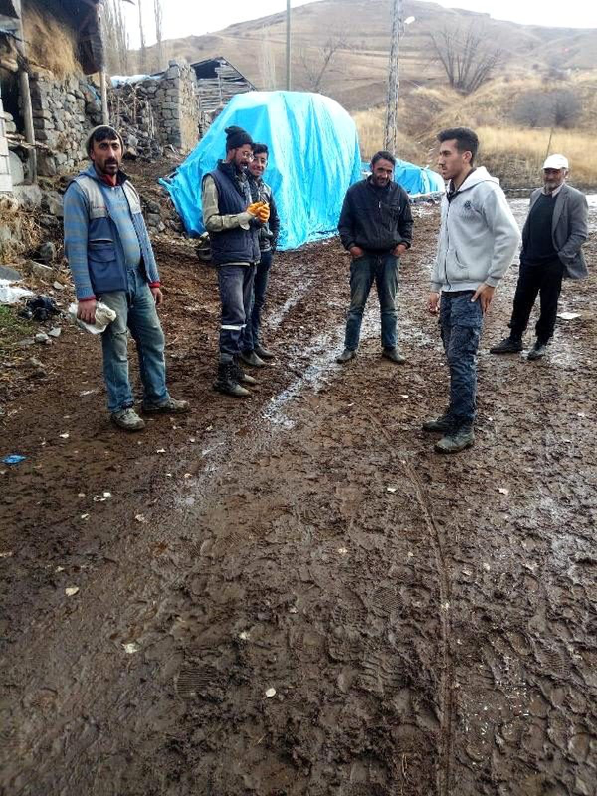 Sarıkamış, aynı dakika içinde 4 büyüklüğünde iki depremle sallandı (2)
