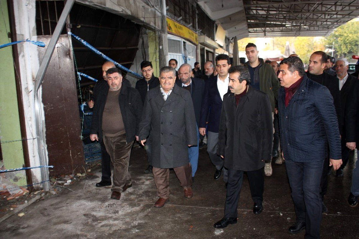 Vali Güzeloğlu patlamanın yaşandığı halde incelemelerde bulundu