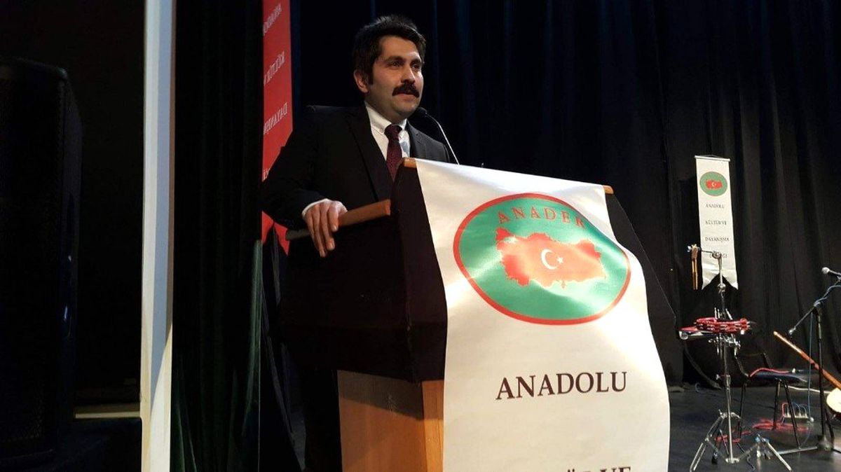 ANADER Doğu Türkistan\'ın yanında