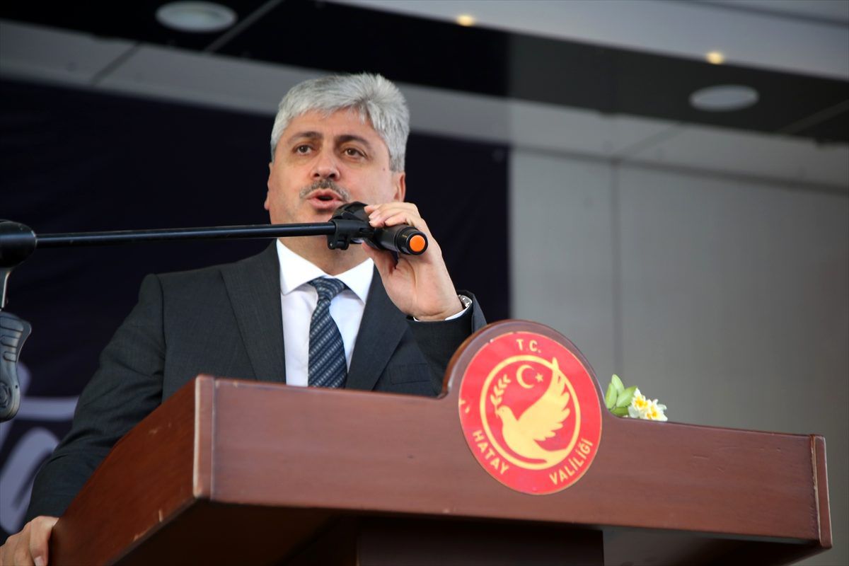 Antakya\'da, "dünyanın ilk aydınlatılan caddesi" olarak bilinen Kurtuluş\'ta restorasyon çalışmaları...