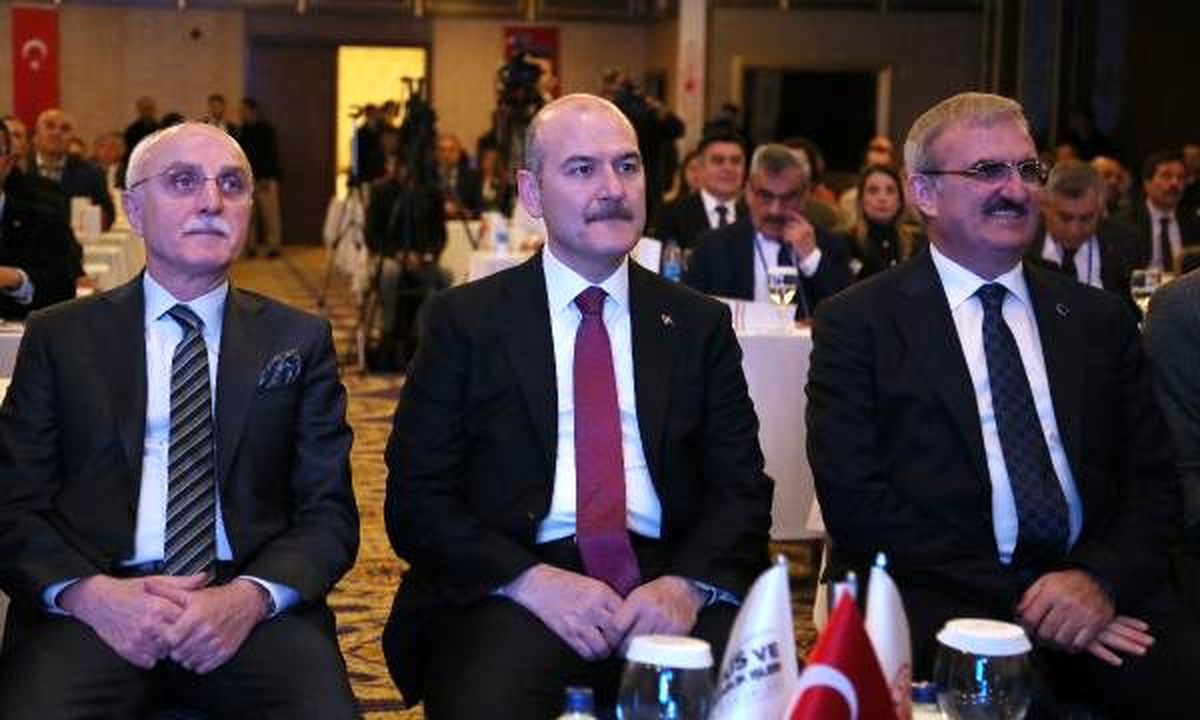 Bakan Soylu: Türkiye\'de yeni nesil kimlik kartı 49 milyon 270 bine ulaştı (2)