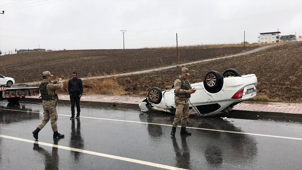 Batman\'da aynı yerde meydana gelen iki ayrı trafik kazasında 2 kişi yaralandı