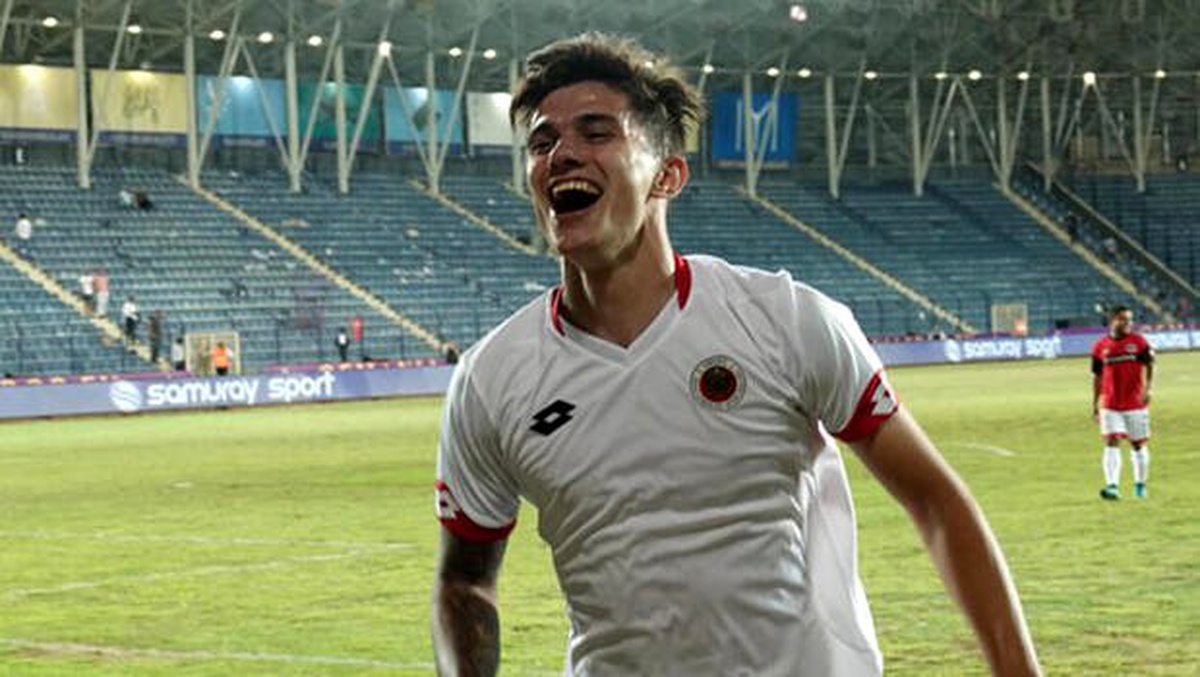 Beşiktaş ve Trabzonspor\'u karşı karşıya getiren transfer: Berat Ayberk Özdemir