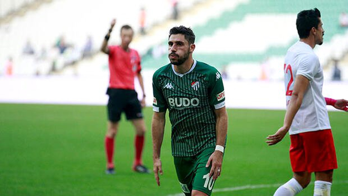 Bursaspor\'da Özer sevinci! 3 puanı getirdi...