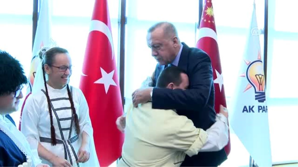 Cumhurbaşkanı Erdoğan engellilerle bir araya geldi (2)