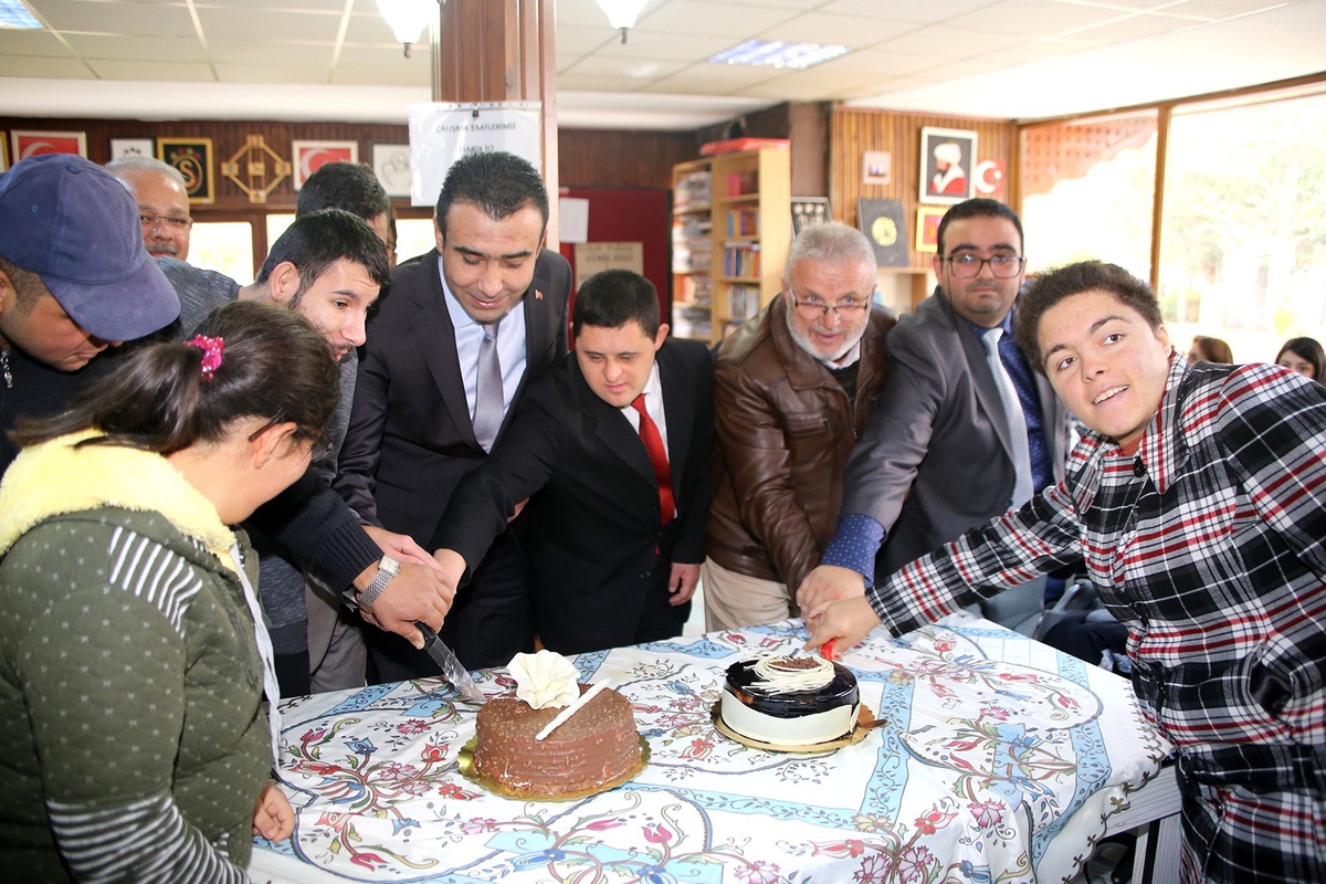 Dünya gözü ile değil gönül gözü ile sergisi açıldı