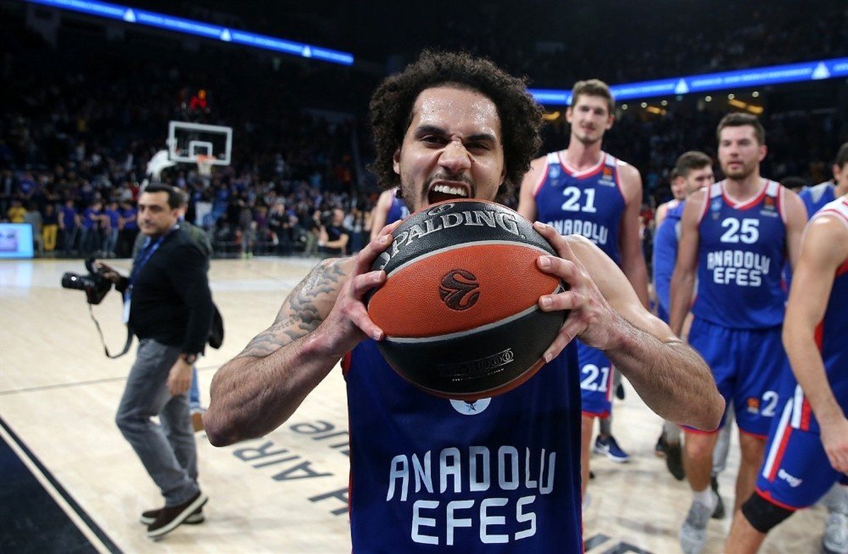 Euroleague\'de Kasım ayının MVP\'si Larkin
