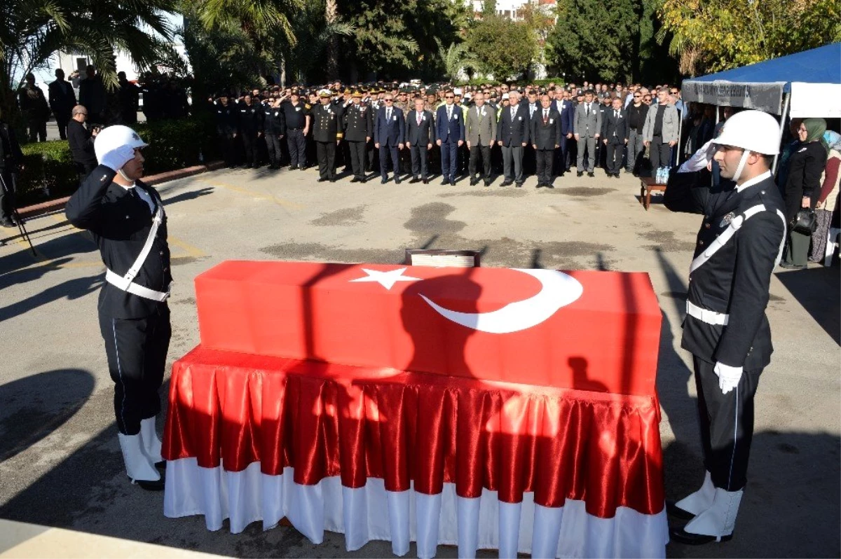 Görevi başında kalp krizi geçirerek hayatını kaybeden polis memleketine uğurlandı