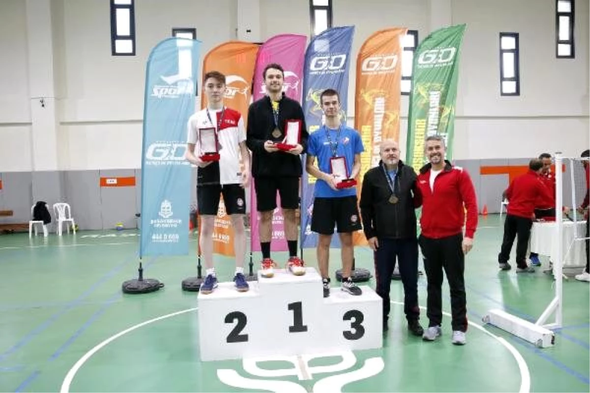 Hayatını adadığı Badminton\'da şampiyon oldu