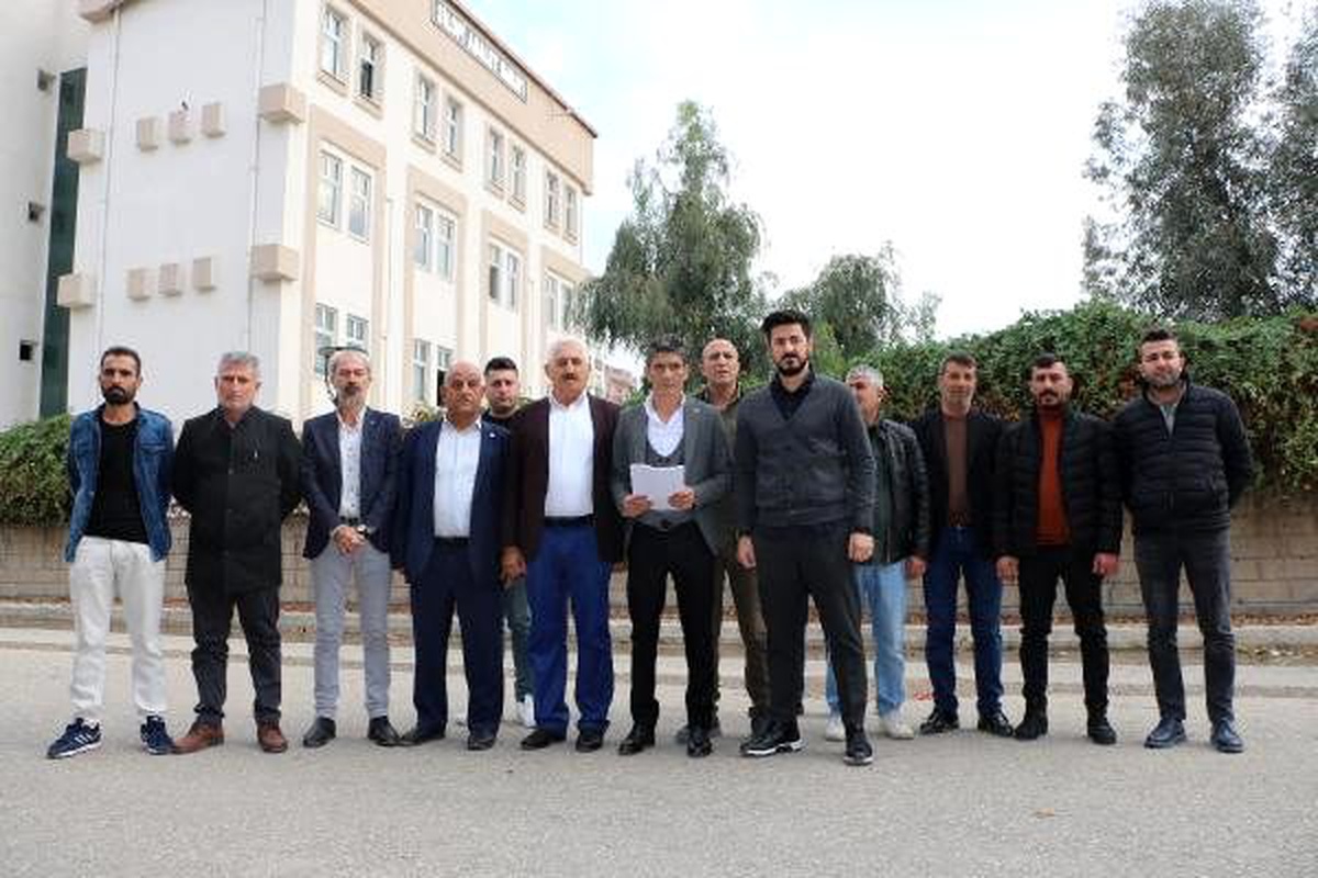 HDP\'li belediyenin işten çıkardığı 17 işçi, hukuk mücadelesini kazandı