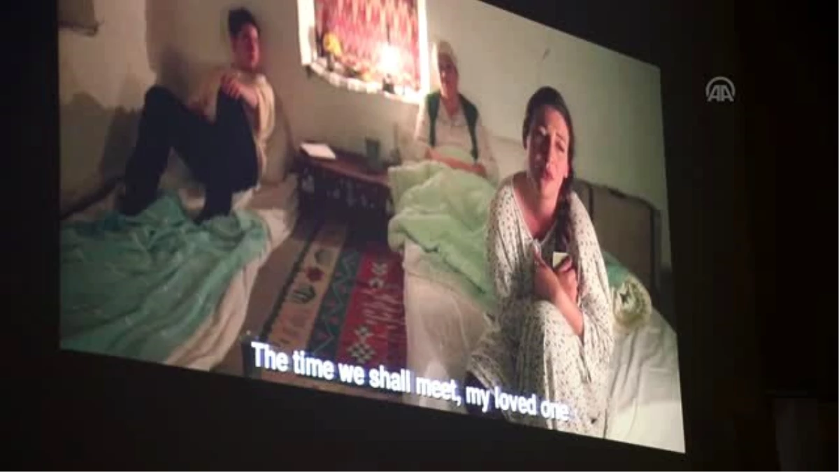 "İki Yaka, Yarım Aşk" filminin gösterimi yapıldı