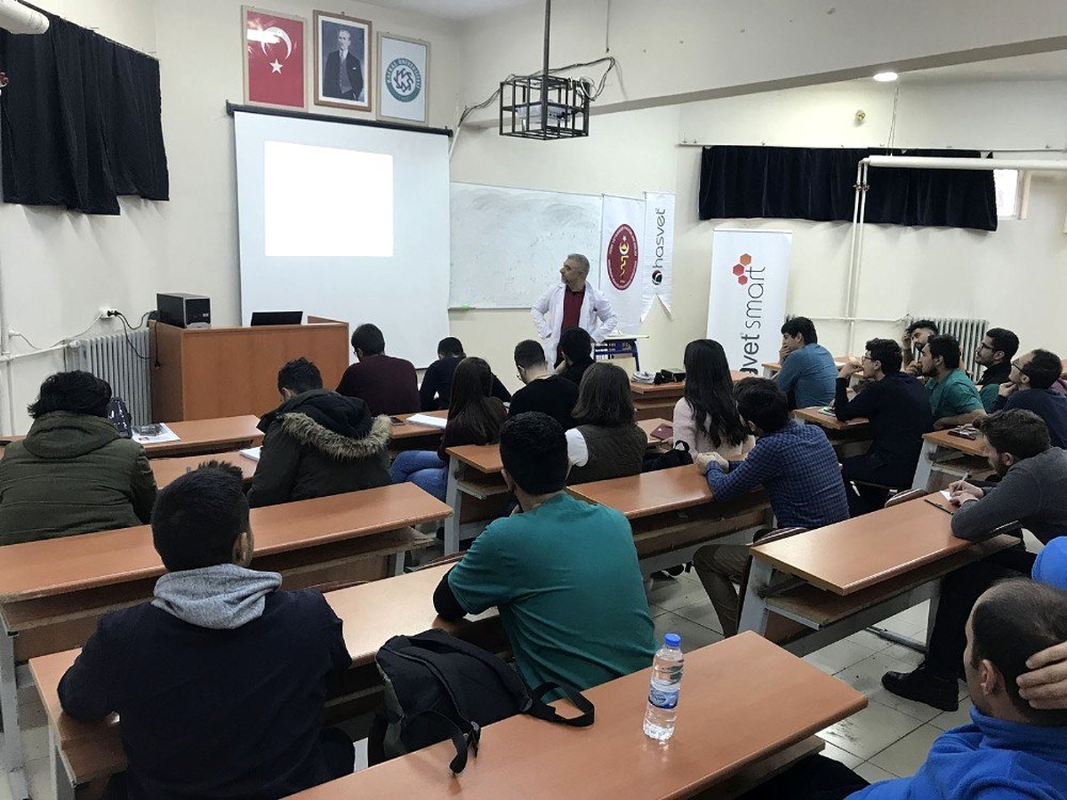 Kars\'ta "İneklerde Uygulamalı Reprodüktif Ultrasonografi Kursu" düzenlendi