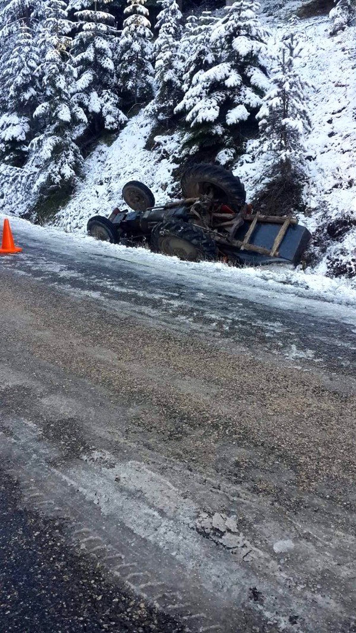 Kastamonu\'da traktör devrildi: 1 ölü