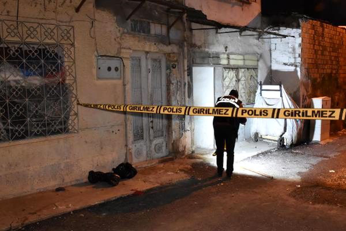 Kiracı, ev sahibini pompalı tüfekle öldürdü