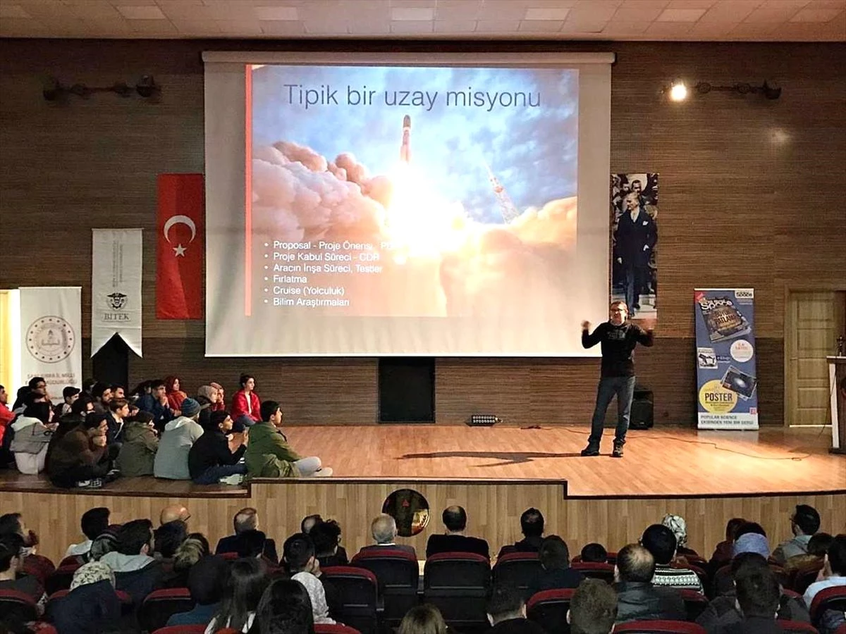 NASA\'da görevli Türk bilim insanı Yıldız, Şanlıurfa\'da üniversitelilerle buluştu