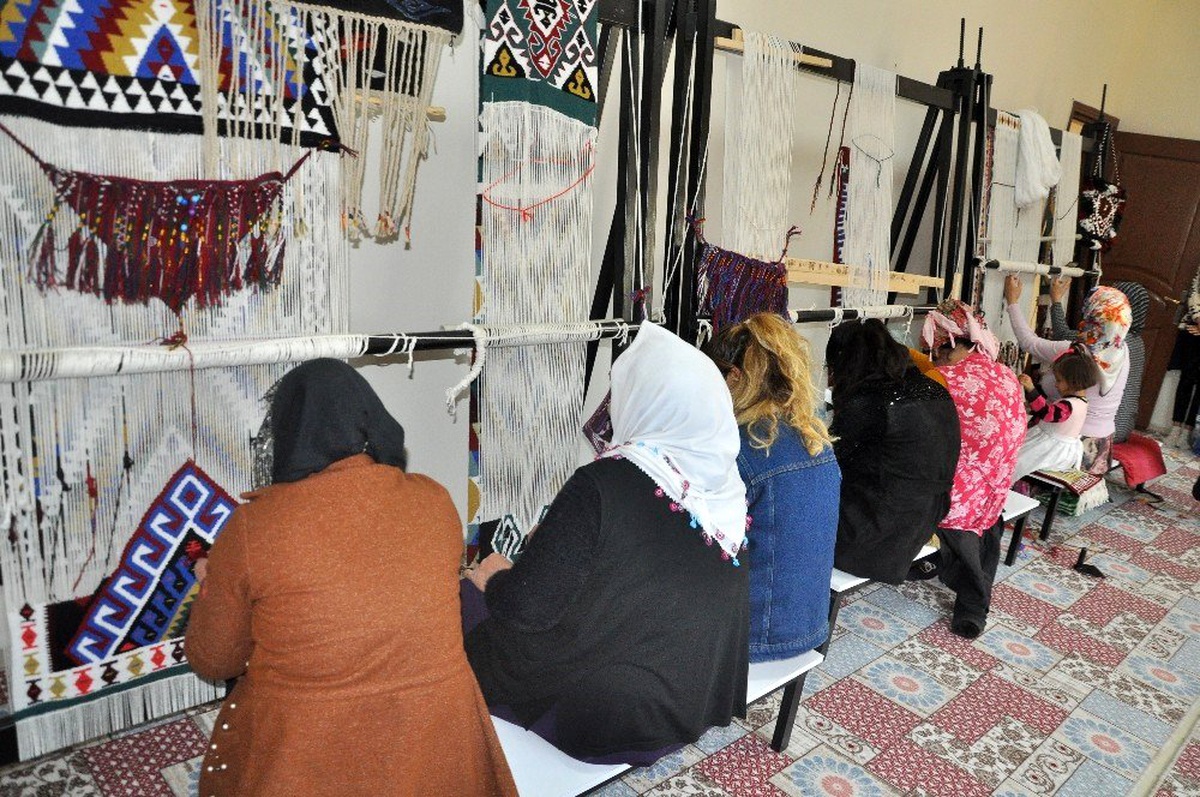 Şırnaklı kadınlar, hem öğreniyor hem de kazanıyor