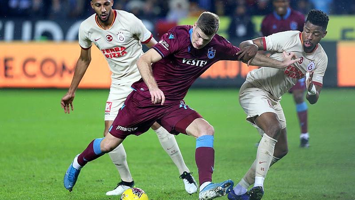 Süper Lig\'de Trabzonspor-Galatasaray puanları paylaştı