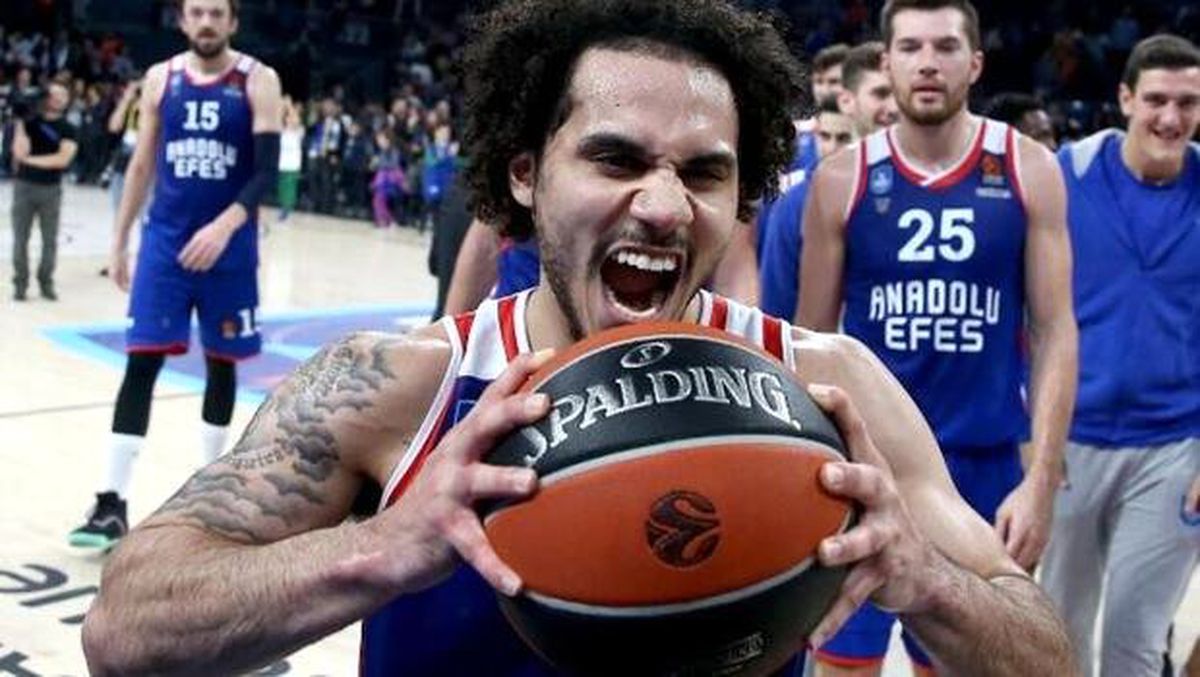 THY Avrupa Ligi\'nde kasım ayının MVP\'si Larkin oldu